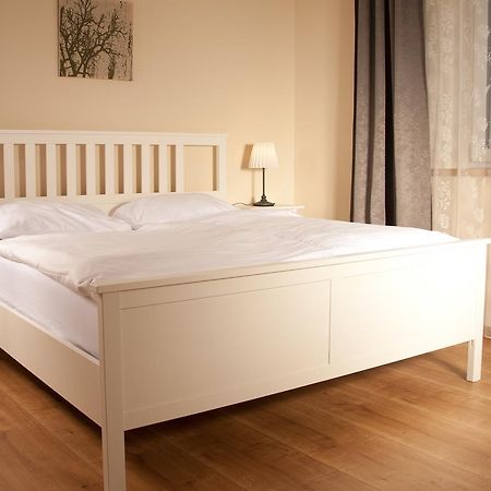Sabines Apartments Ferienwohnungen Frauenkirchen Exteriör bild