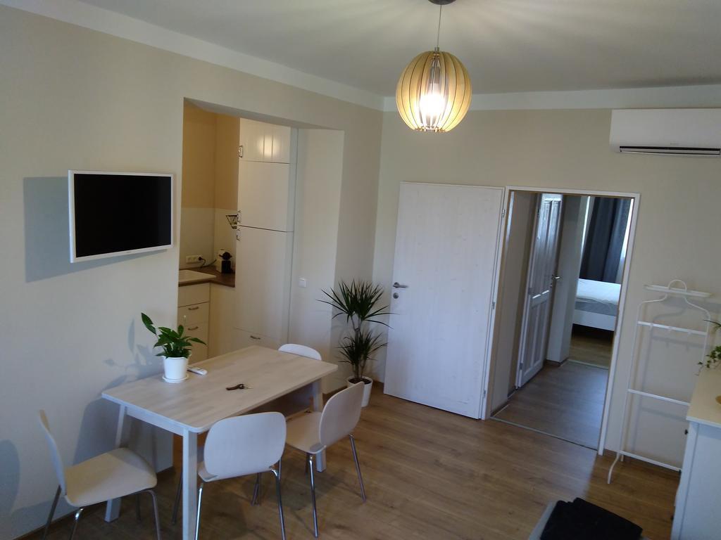 Sabines Apartments Ferienwohnungen Frauenkirchen Exteriör bild