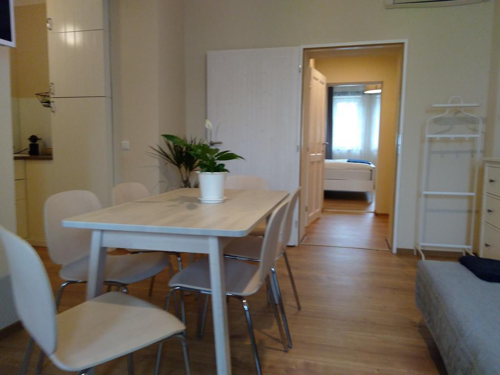 Sabines Apartments Ferienwohnungen Frauenkirchen Exteriör bild